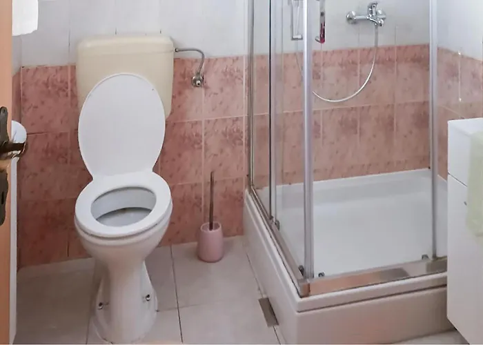 2 Bedroom Beautiful In Appartement *